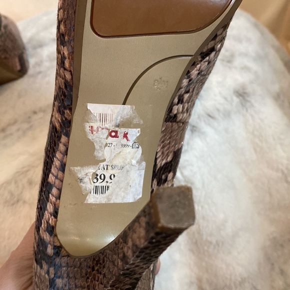 Nine West snake pattern heels - Picture 5 of 5